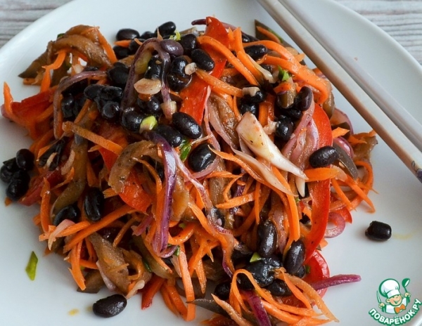 Фасоль с овощами по-корейски