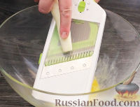 Латкес - овощные оладьи (драники)