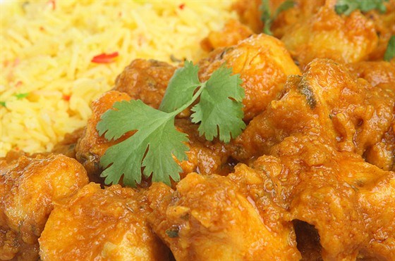 
    Курица в&nbsp;сливочном соусе карри с&nbsp;ананасом
  