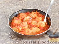 Рыбные фрикадельки в овощном соусе