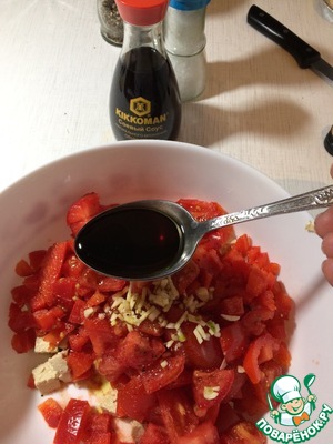 Салат из сыра, помидоров и перца