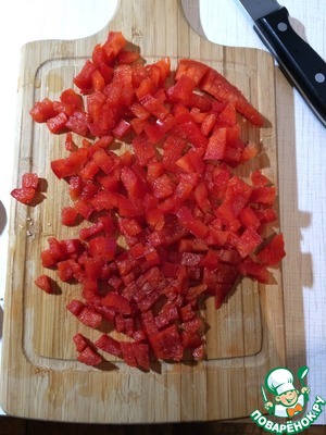 Салат из сыра, помидоров и перца