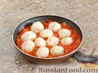 Рыбные фрикадельки в овощном соусе