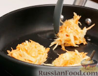 Латкес - овощные оладьи (драники)