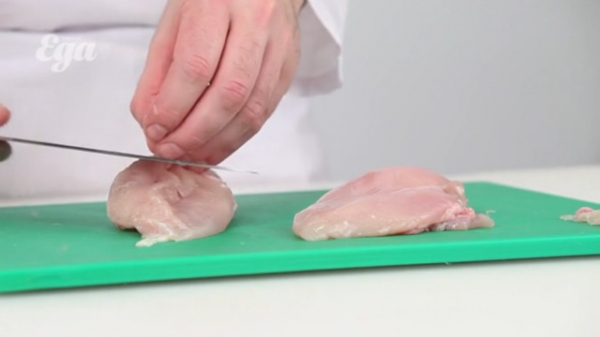 
    Курица в&nbsp;сливочном соусе карри с&nbsp;ананасом
  